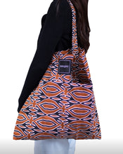 Load image into Gallery viewer, Ava Shoulder Tote with Pockets
