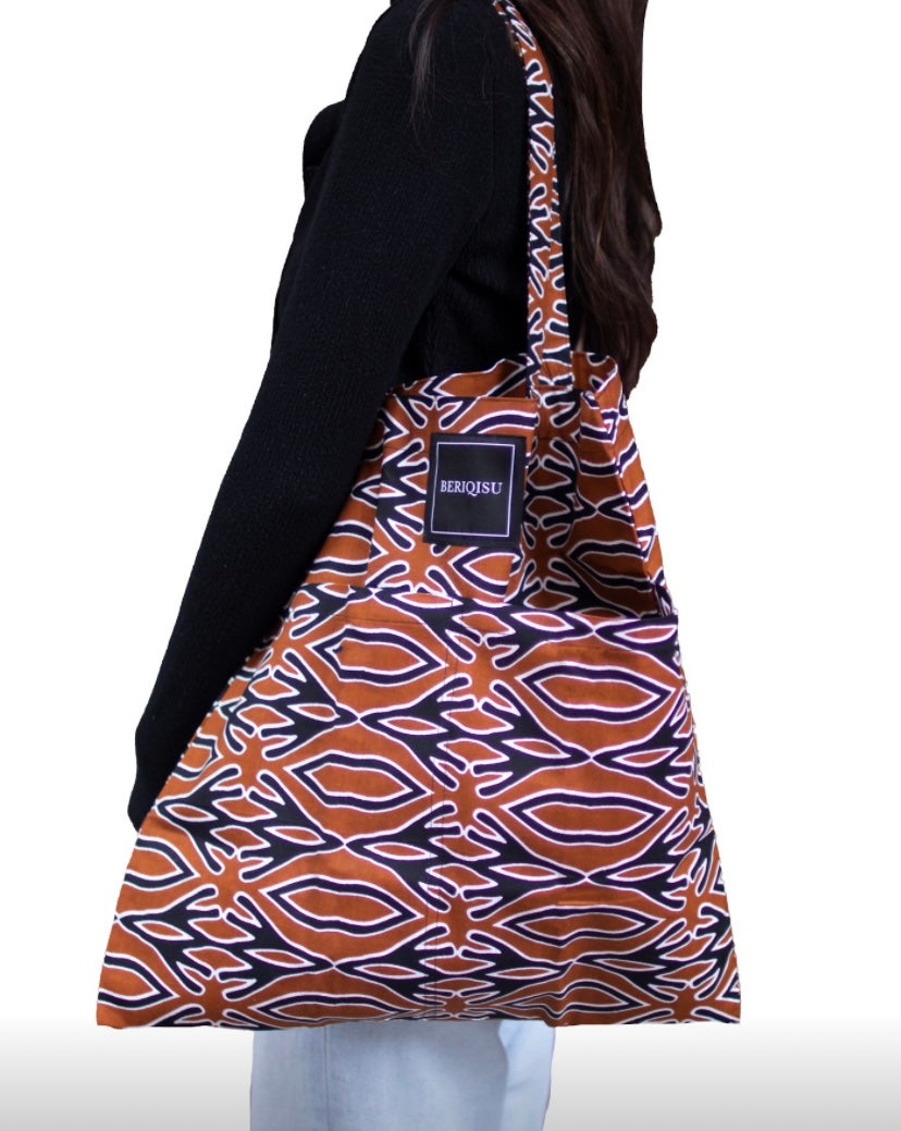 Ava Shoulder Tote with Pockets